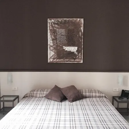 Hotell Bert 3*